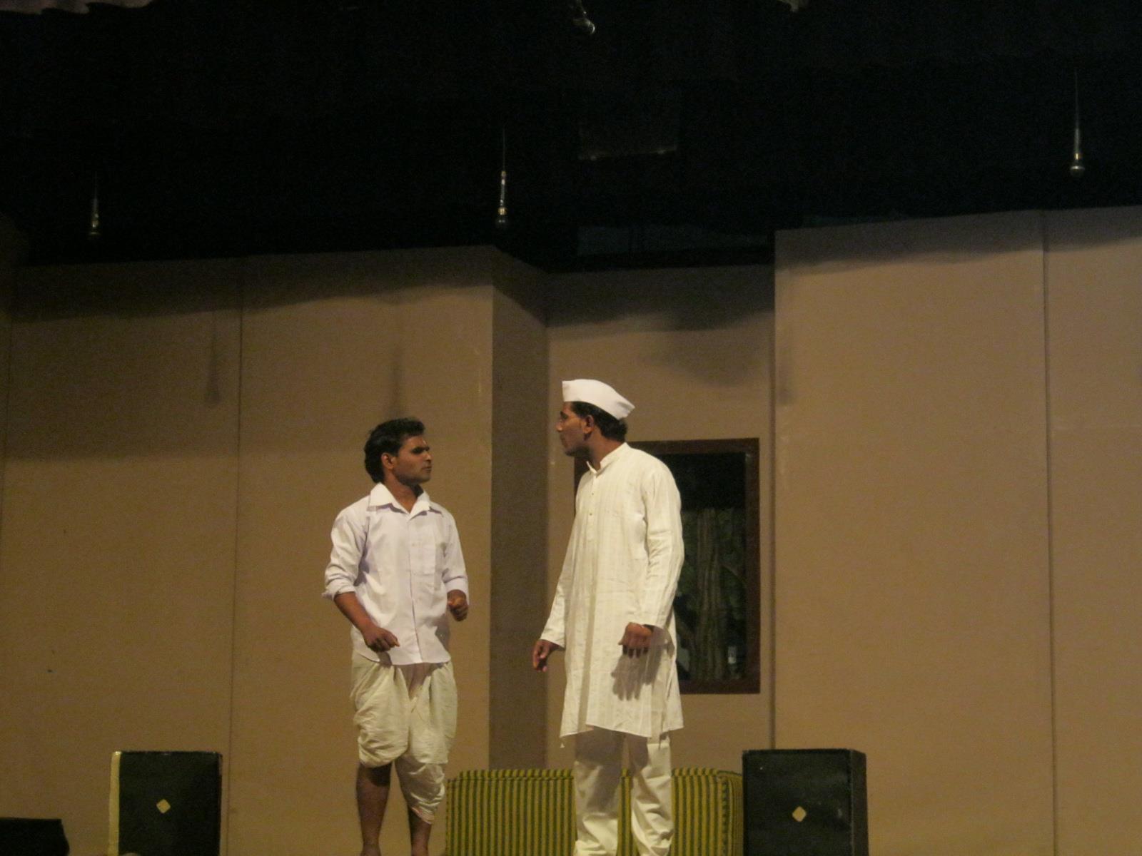 ek mukanayika working still image